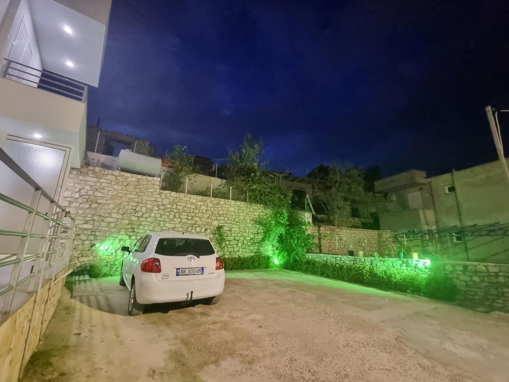 Villa Baka Sarande Bagian luar foto